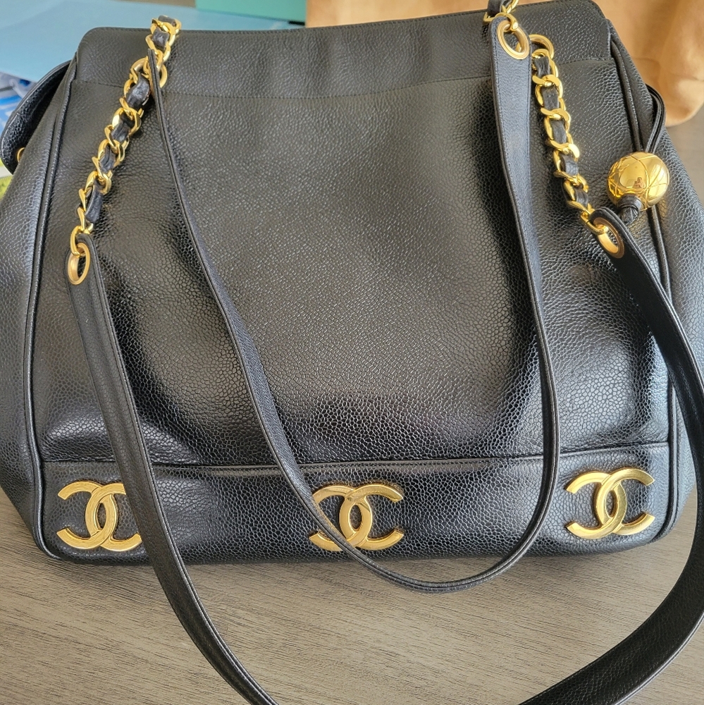 Vintage CHANEL tote 96-97
